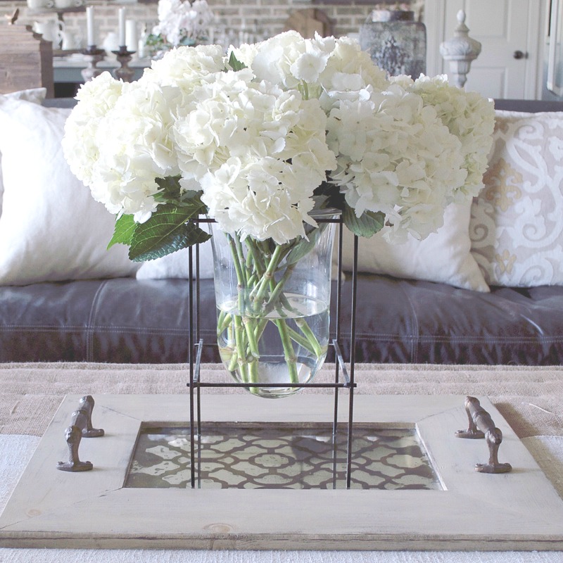 How to Style a Glass Vase