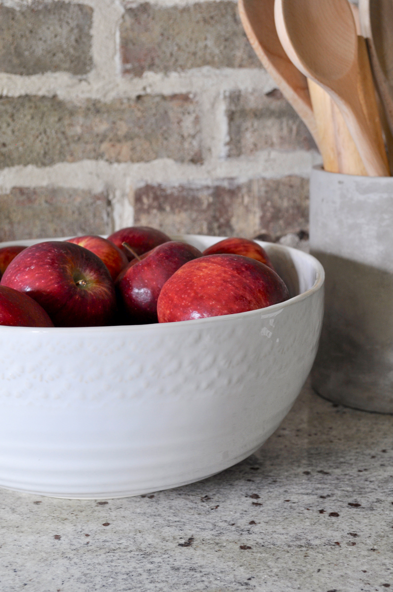 Kitchen Counters with White Fruit Bowl Decor