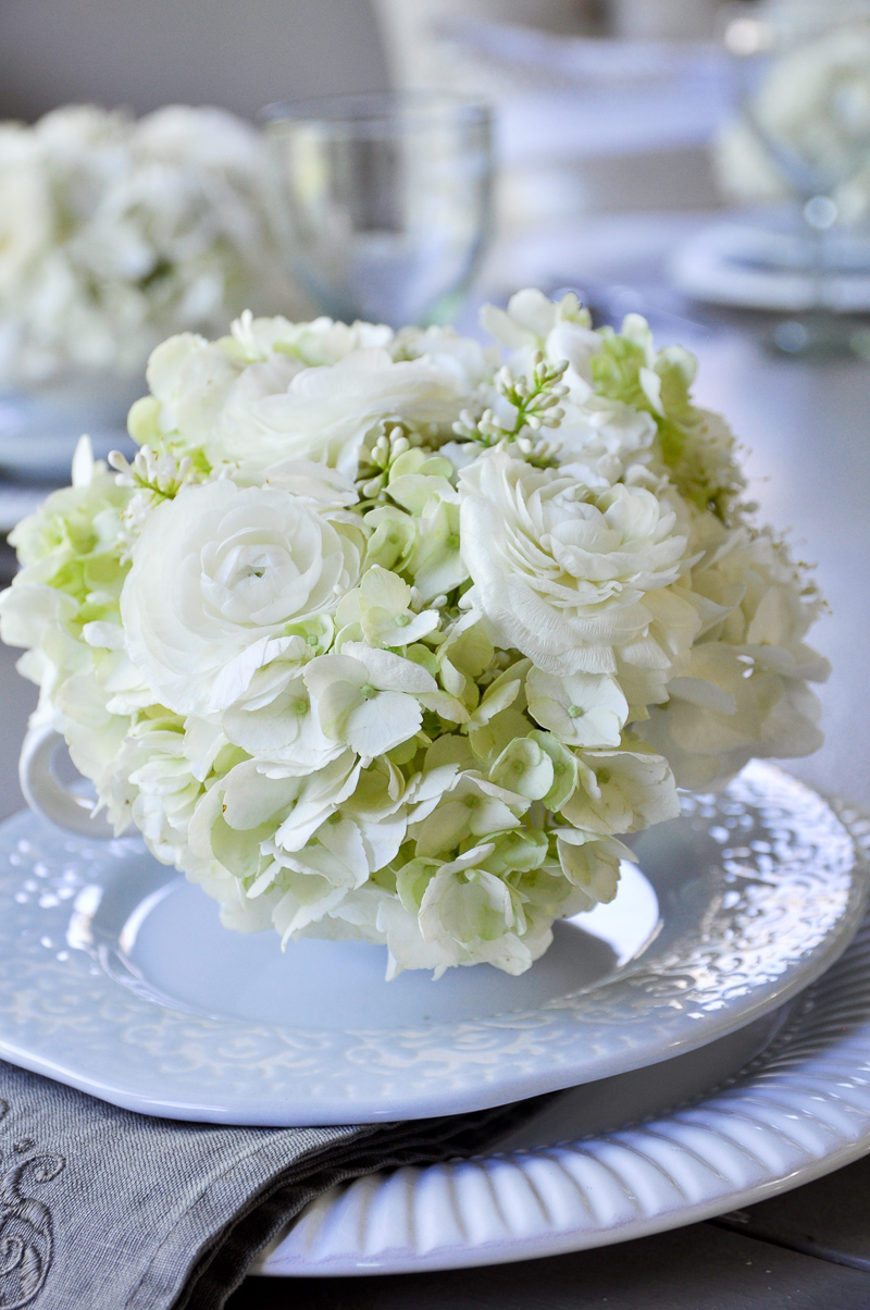 tablescapes with spring flowers and in teacups