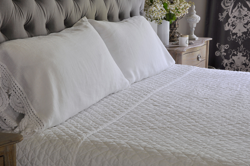 how to make a beautiful bed king pillowcase in white linen and