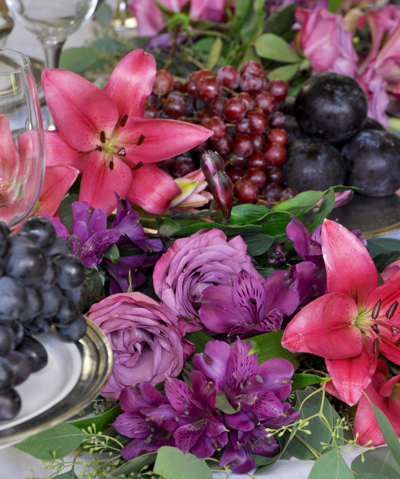 tablescape with fruit and flower garland as centerpiece stunning_