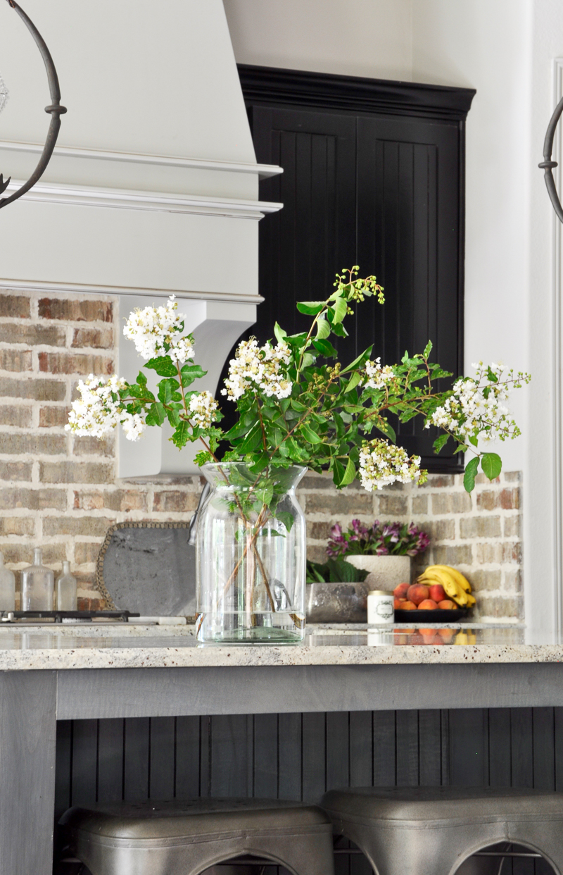 beautiful-kitchen-with-brick-backsplash-counter-styling-fall-tour