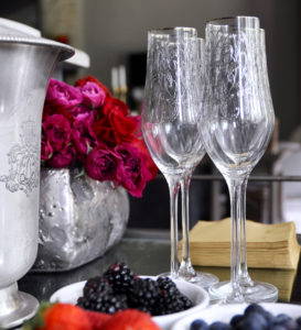 elegant-champagne-glasses-from-anthropologie