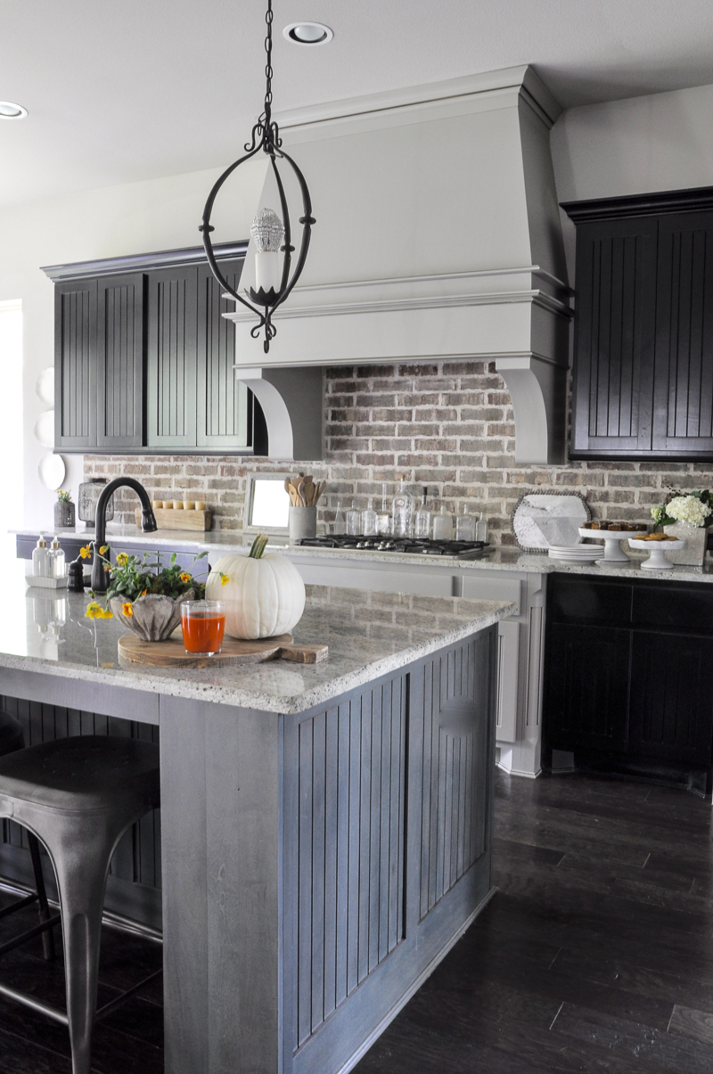 kitchen-with-fall-decor-gorgeous