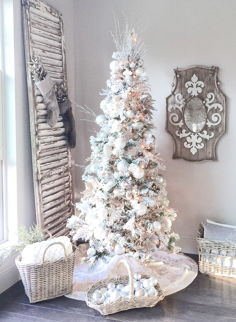 beautiful-white-christmas-tree