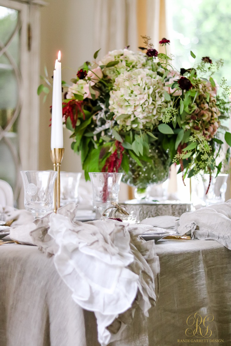 a-beautiful-white-dining-room-tablescape_-3