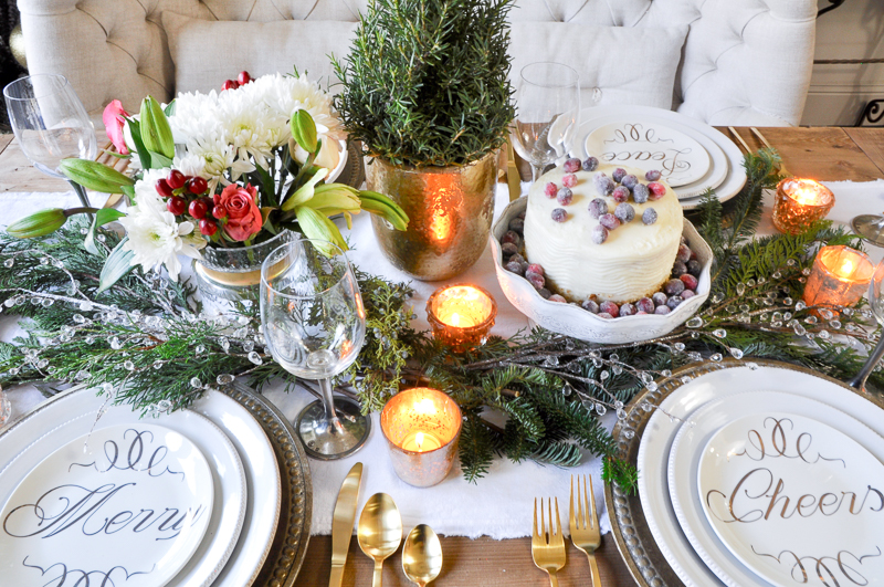 classic-christmas-tablescape-so-beautiful