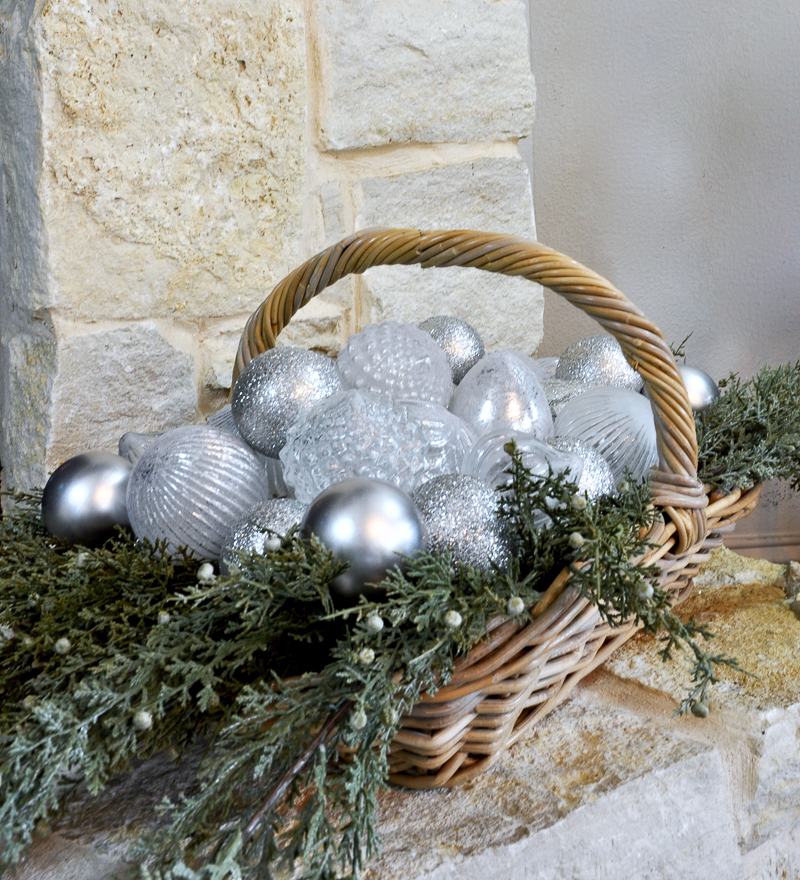 basket-with-christmas-ornaments_