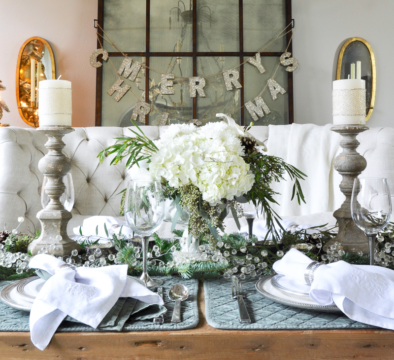 beautiful-christmas-tablescape