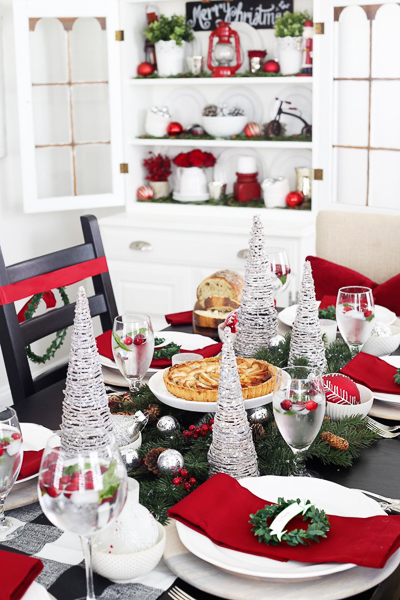 christmas-dining-room-by-just-a-girl-and-her-blog