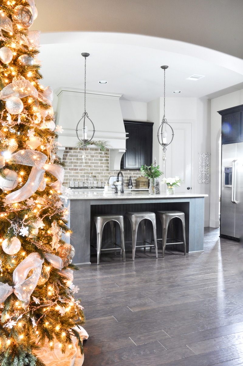 Holiday Home Showcase Decor Gold Designs Holiday Home Showcase Decor Gold Designs