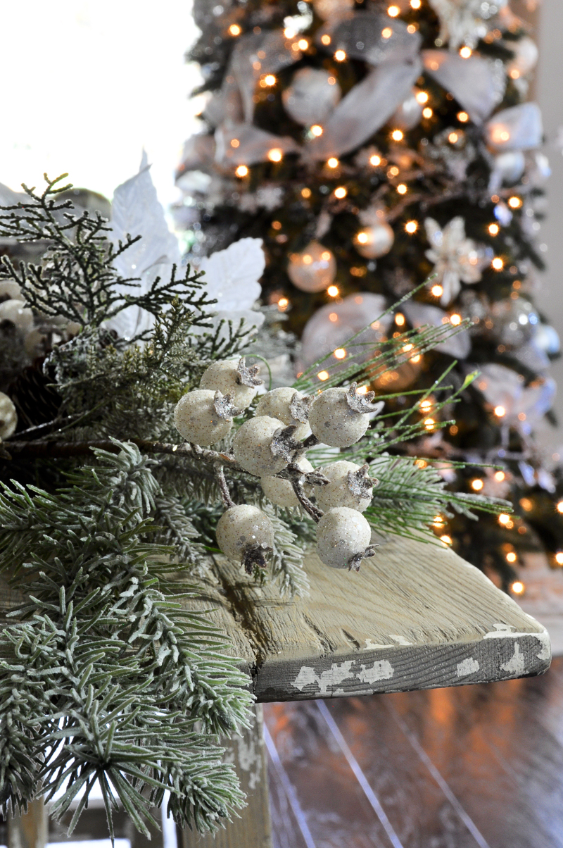 christmas-tree-decorating_