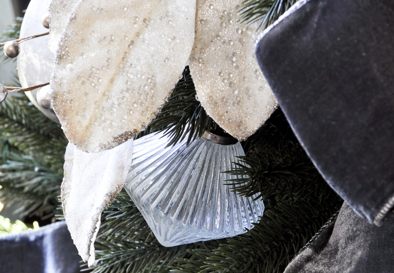 etched-glass-ornament_