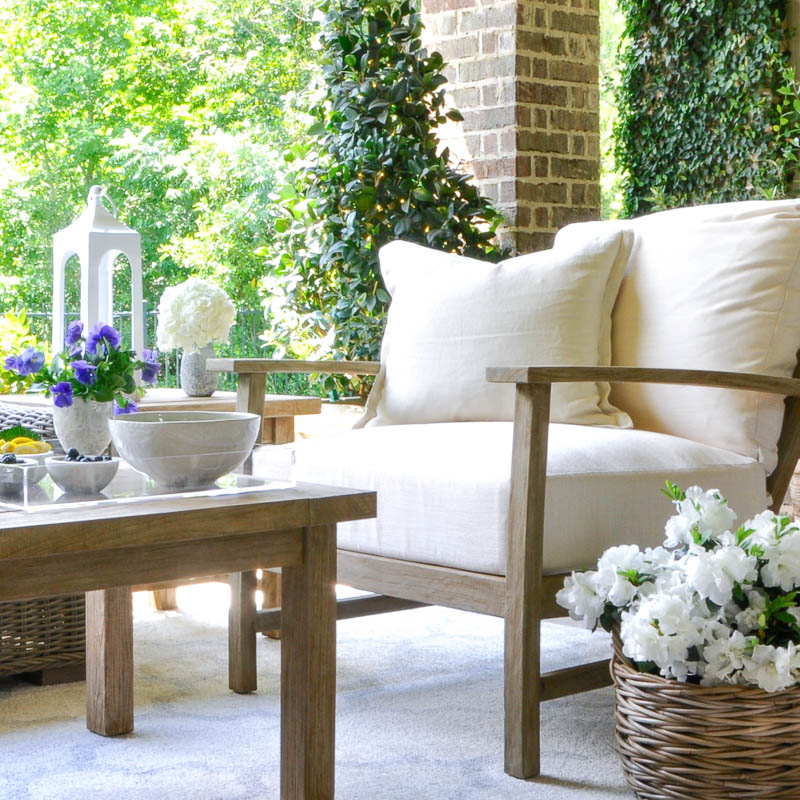 7 Tips to Help You Create an Inviting Outdoor Space