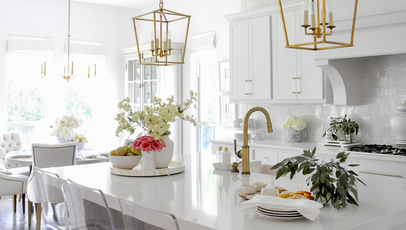 Kitchen white quartz glossy backsplash 