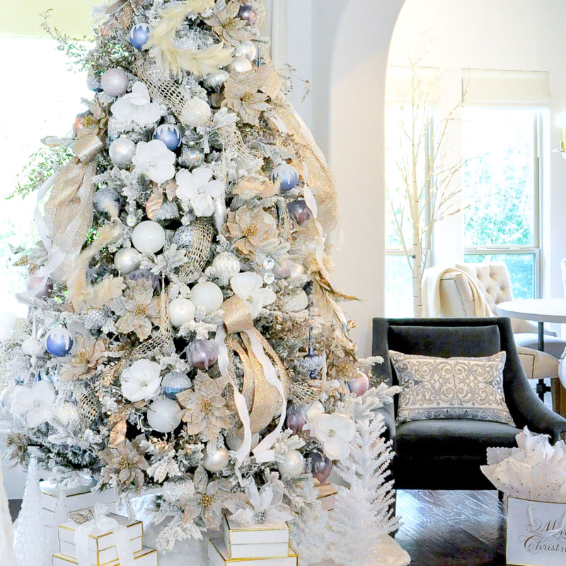 Dreamy New Christmas Tree - Decor Gold Designs