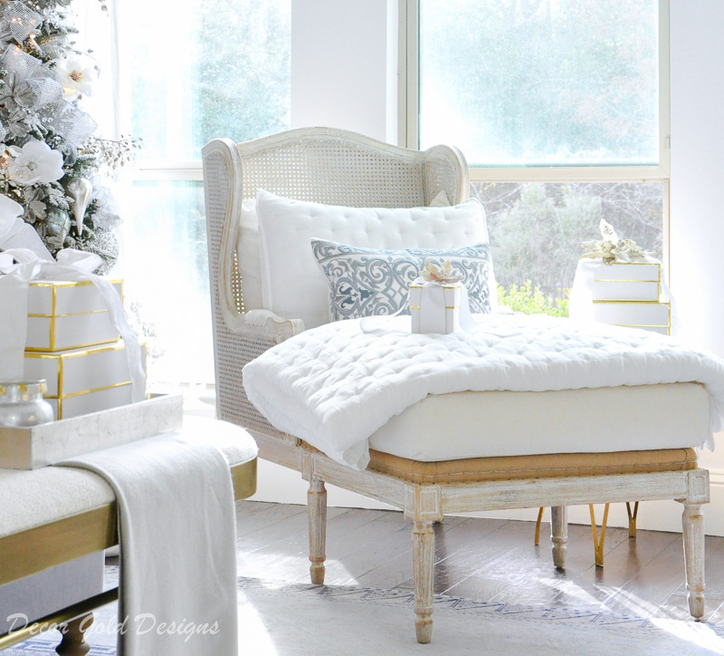 Christmas bedroom white lounge chair