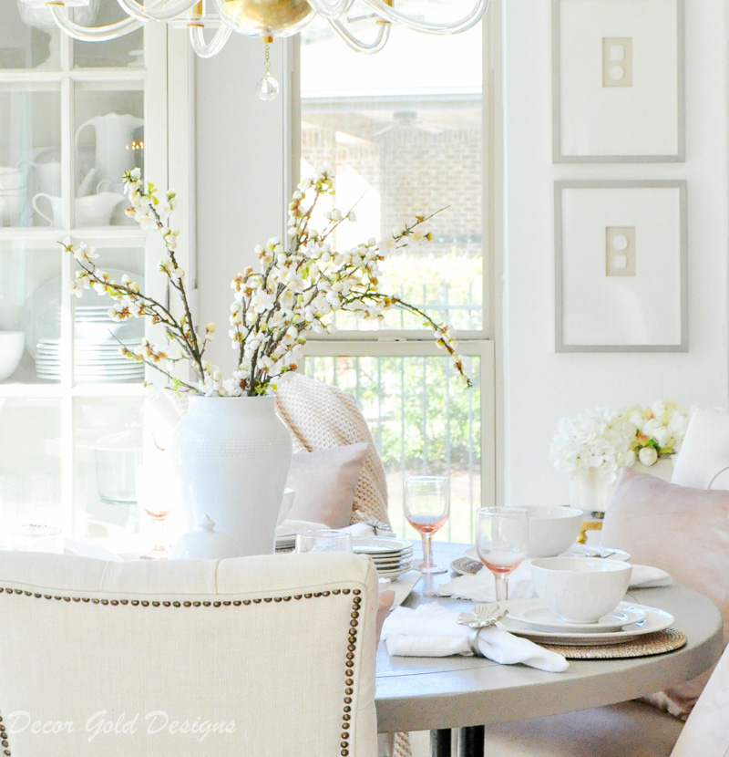 spring home tour breakfast nook