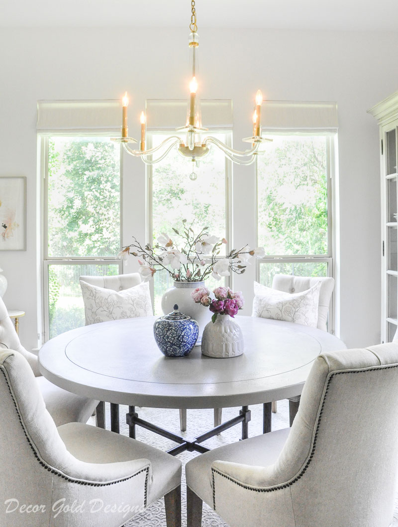 Beautiful summer home tour styled breakfast nook