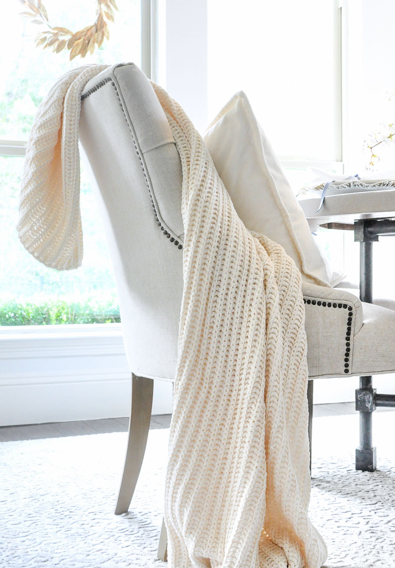 style throw blankets beautifully