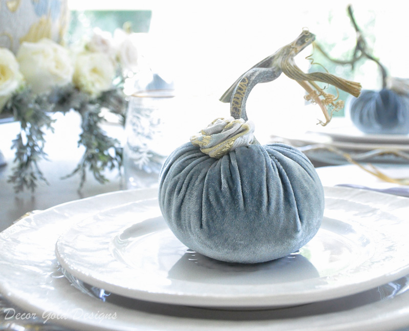 tabletop pumpkin styling