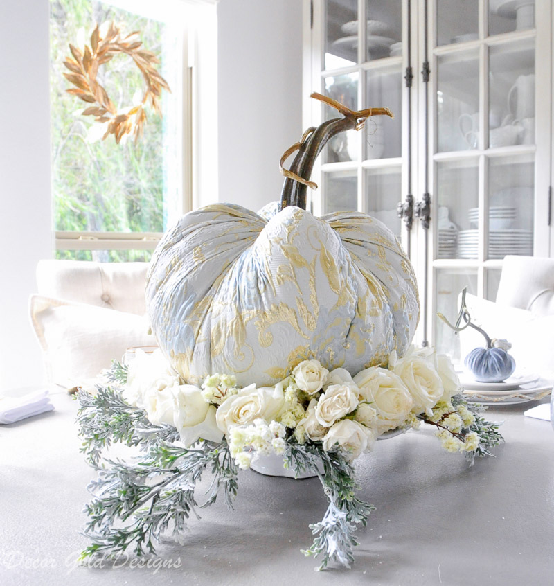 Elegant tabletop pumpkin centerpiece styling