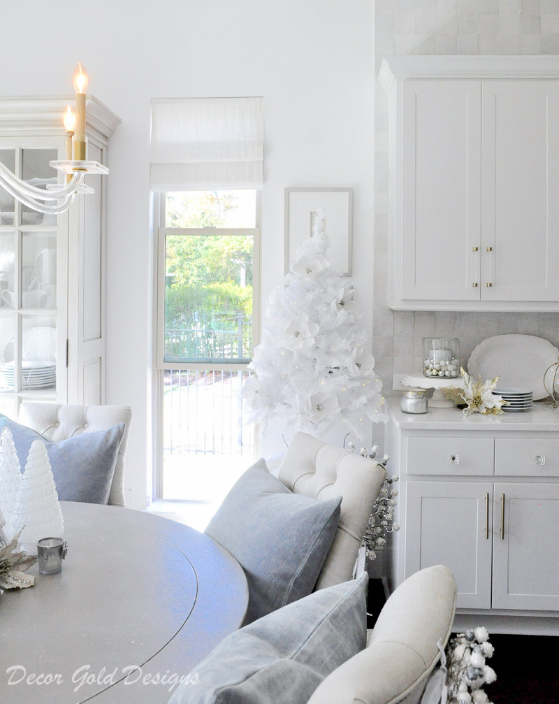 cheerful christmas kitchen breakfast nook