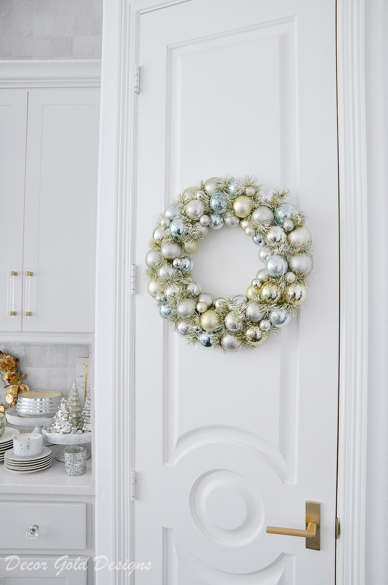 cheerful christmas kitchen ornament wreath