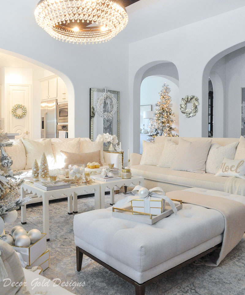 White Christmas living room 