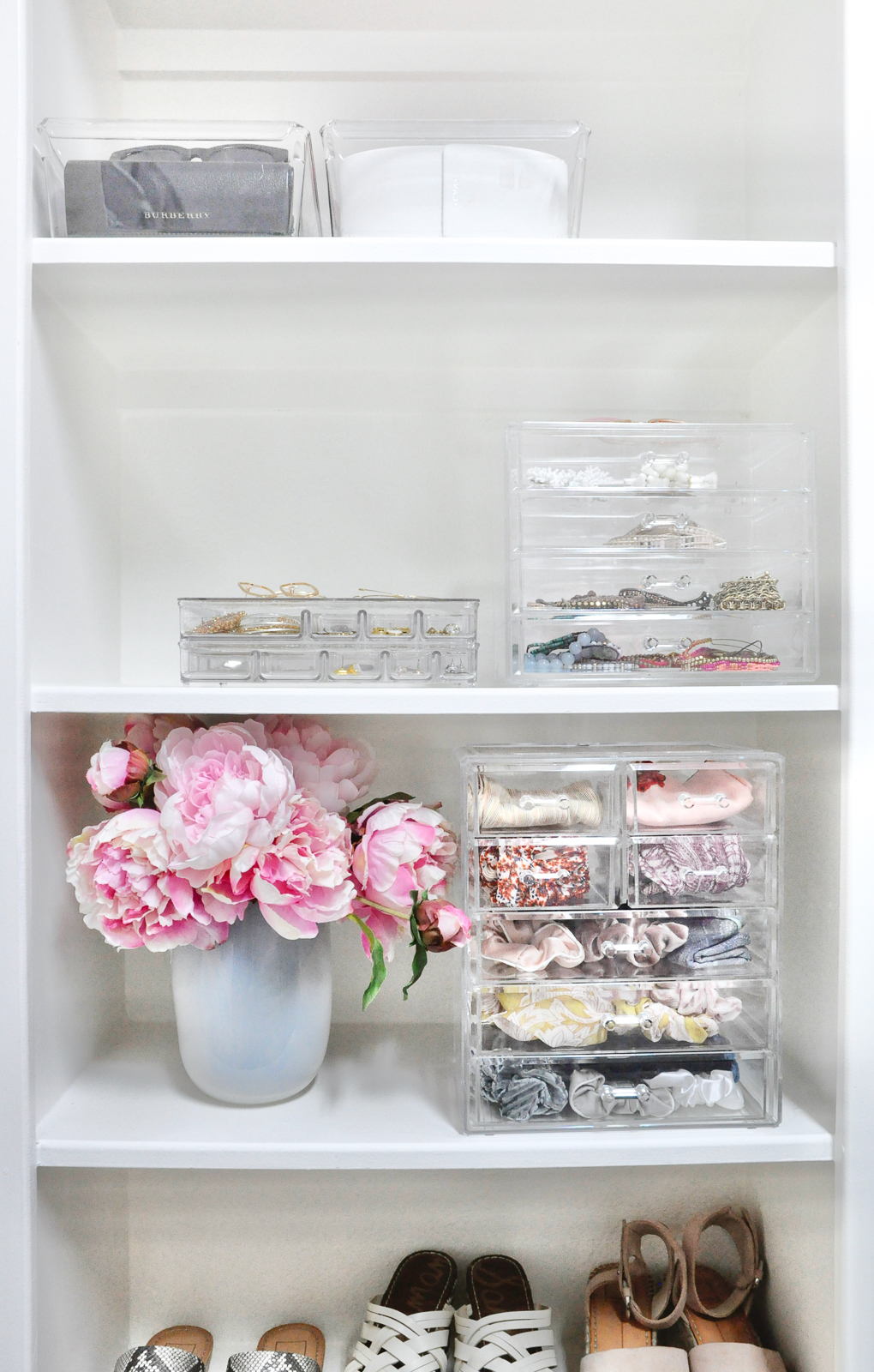Create beautiful organized closet