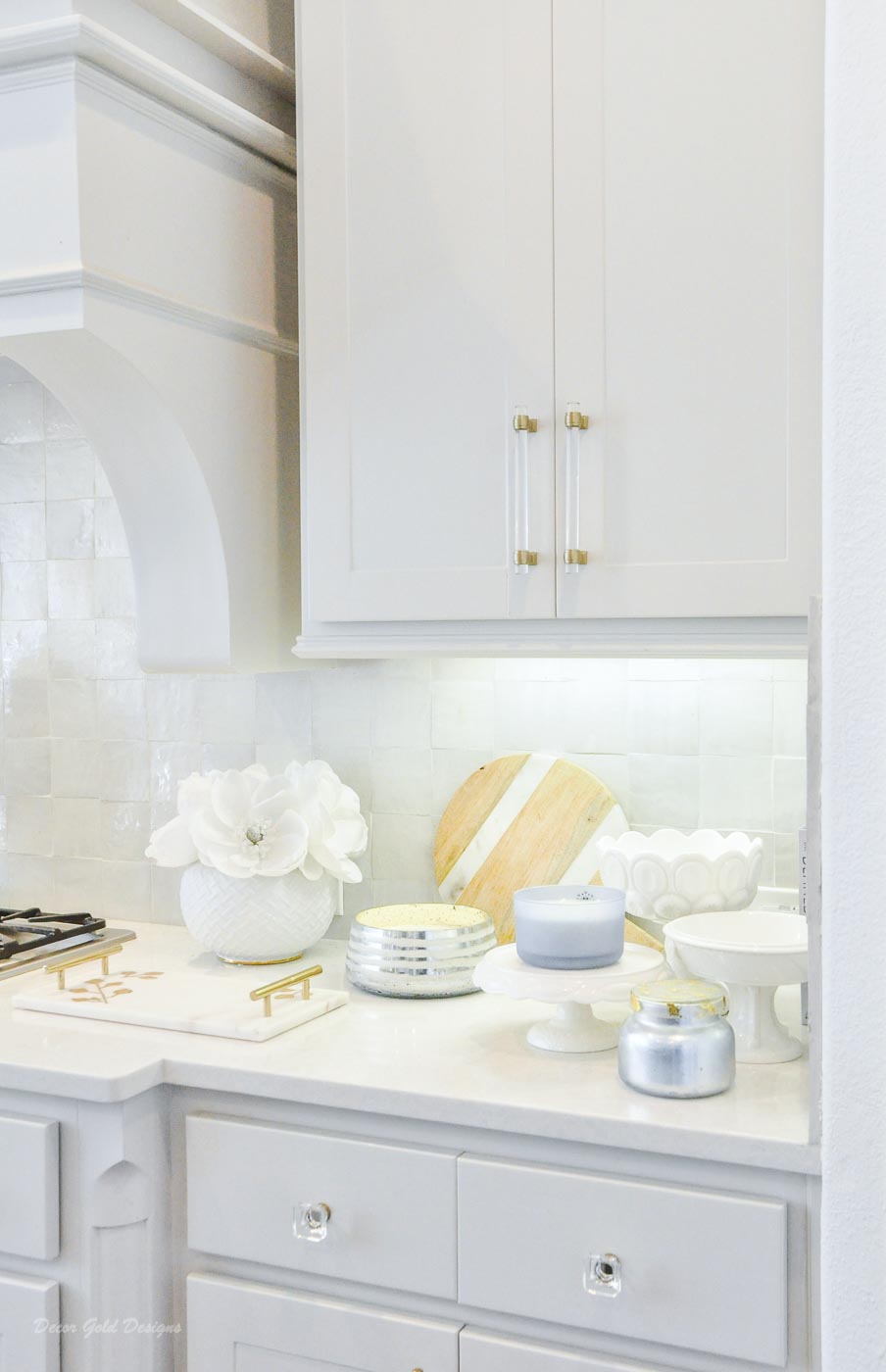 Winter white gold kitchen pretty counter decor