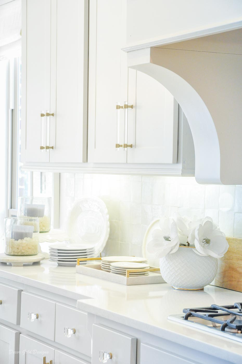 Winter white gold kitchen pretty counter decor