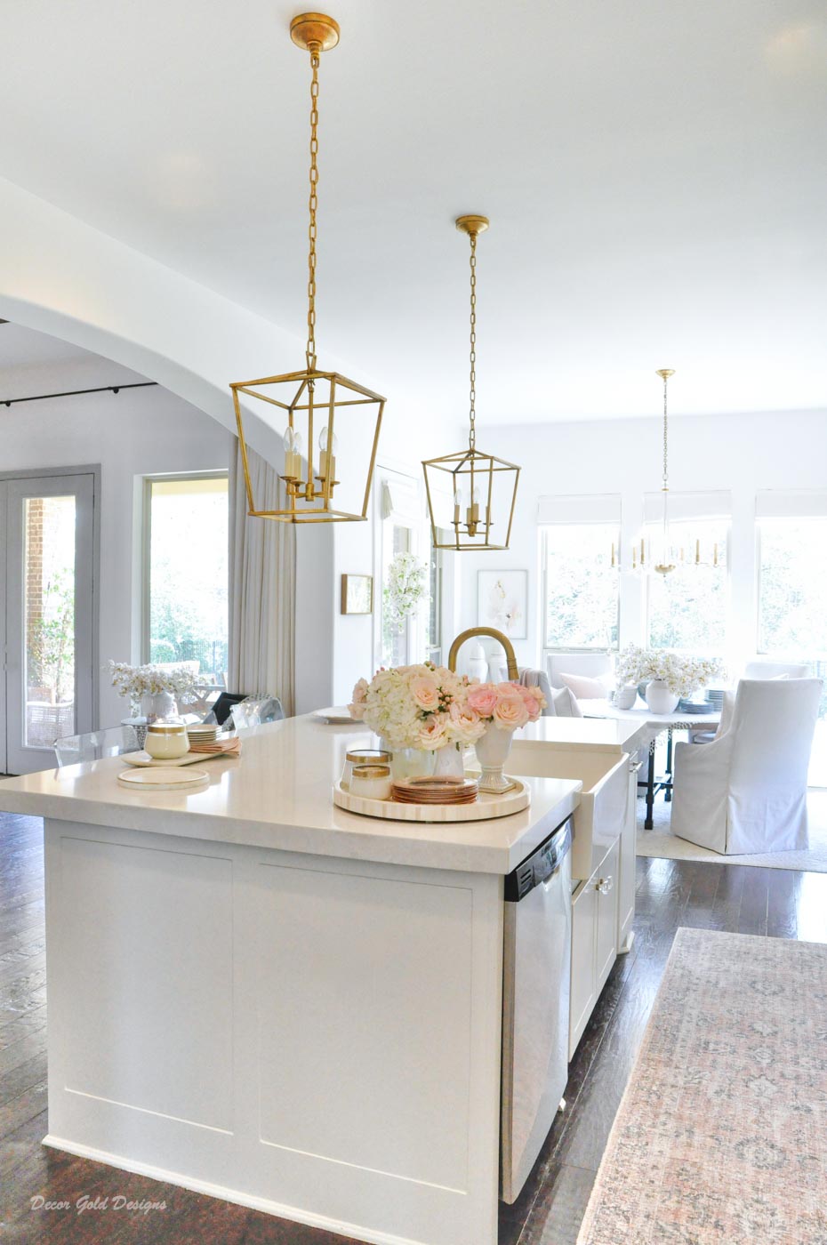 Late Spring Home Tour - Decor Gold Designs